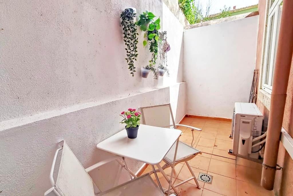 Sapadores - 2 Bedrooms Apartment Lisbon Boho Chic Dış mekan fotoğraf